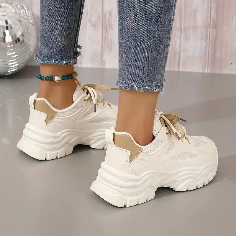 Nova Trendy Sneakers