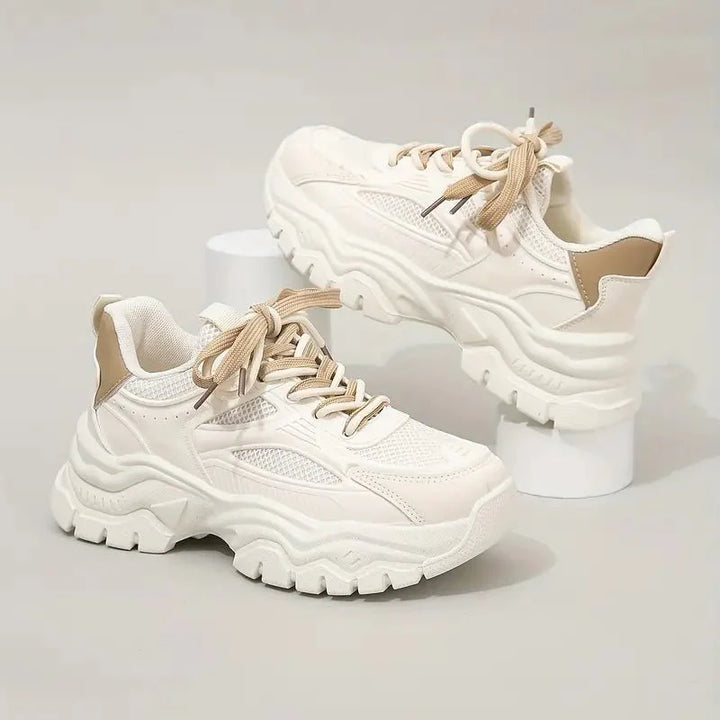 Nova Trendy Sneakers